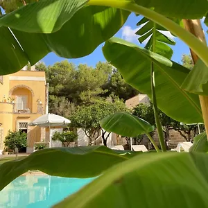 masseria-lu-iundulu.lecce-hotels.com/